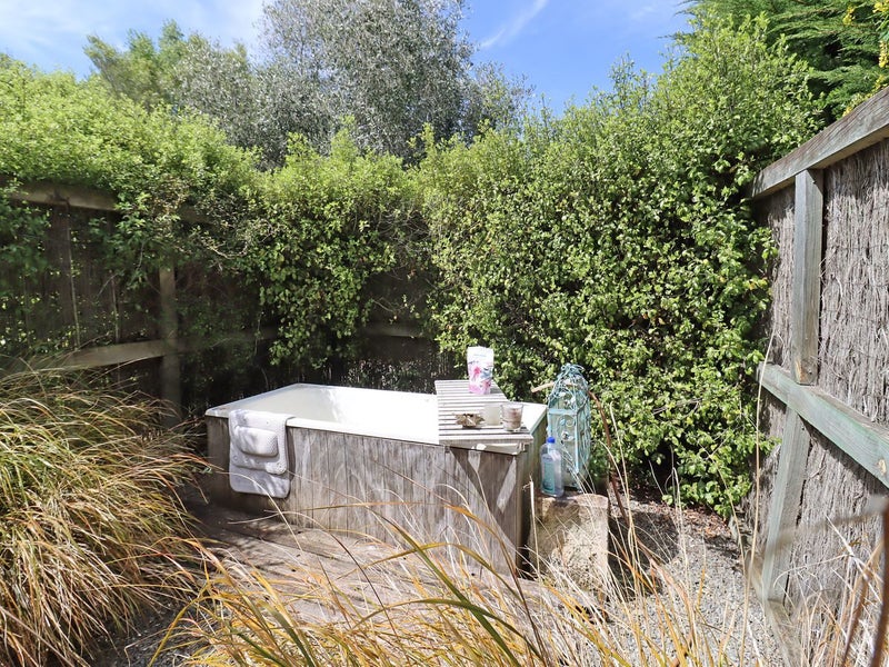 6 Orr Street, Concord, Dunedin - Carousel 24