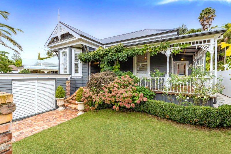 72 Melanesia Road, St Heliers, Auckland - Carousel 1