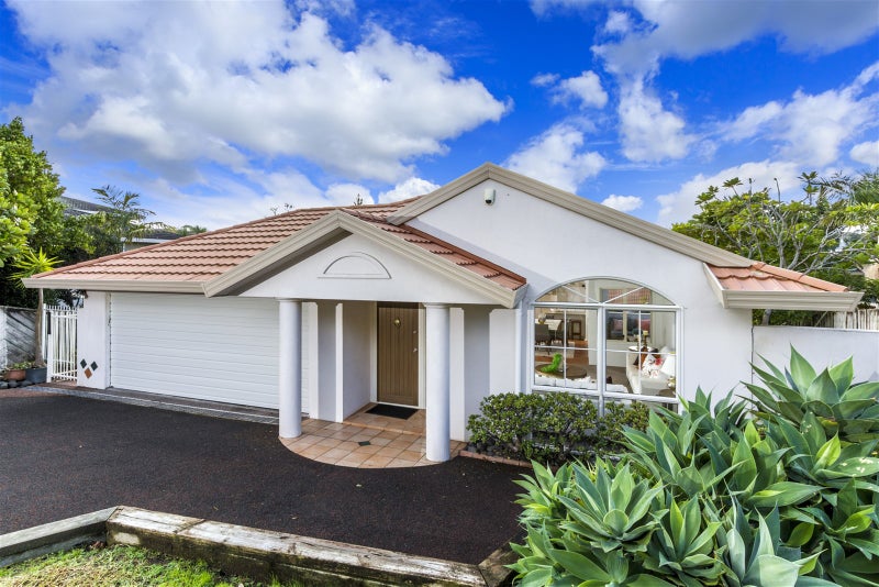 2A GARDEN LANE, Torbay, Auckland - Carousel 1