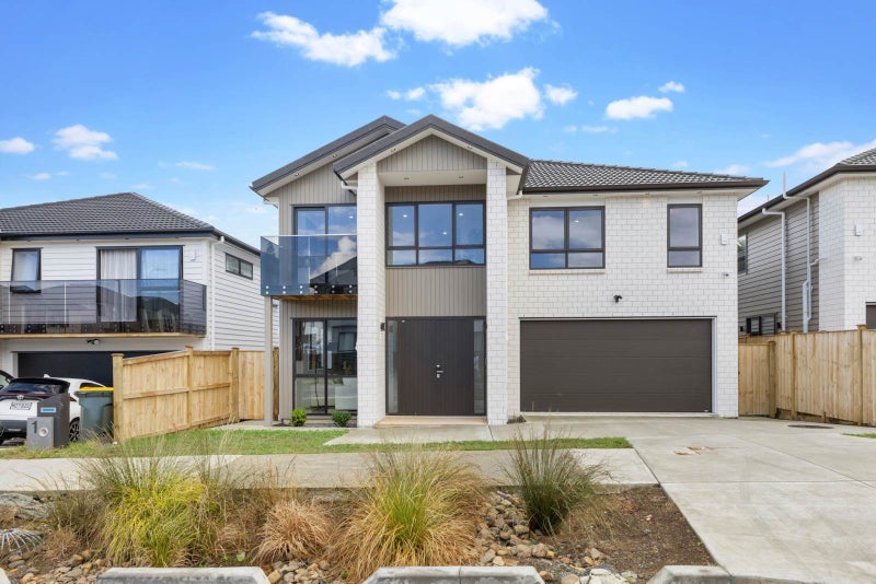3 Knockanara Drive, Flat Bush, Auckland - Carousel 1