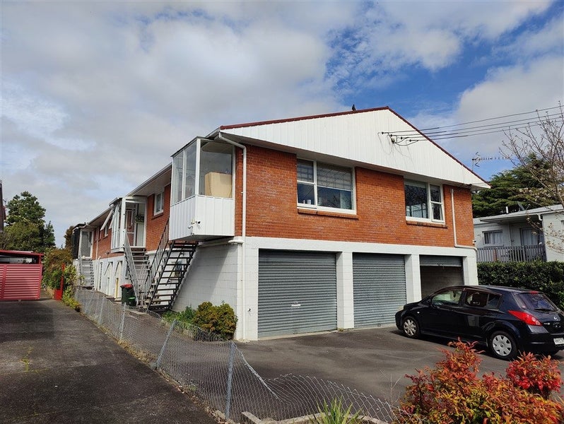 2/26 Locarno Avenue, Sandringham, Auckland - Carousel 1