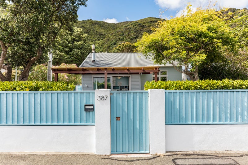 387 Muritai Road, Eastbourne, Lower Hutt - Carousel 1
