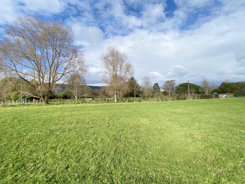 61 Wakefield Road, Levin - Carousel 2