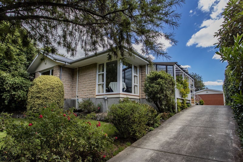 32 Sloan Terrace, Cashmere, Christchurch - Carousel 1