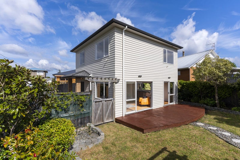 24C Roberts Road, Te Atatu South, Auckland - Carousel 2