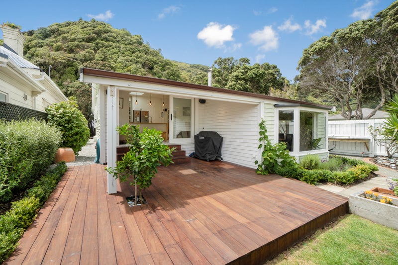 242 Muritai Road, Eastbourne, Lower Hutt - Carousel 2