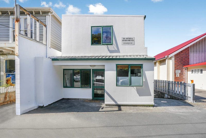 13/22 Sussex Street, Mount Cook, Wellington - Carousel 2
