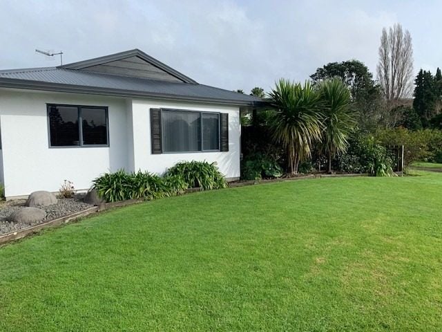 7 Heronvale Way, Brookfield, Tauranga - Carousel 1