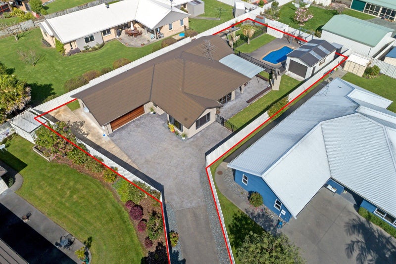 7 Pohutukawa Grove, Lytton West, Gisborne - Carousel 23