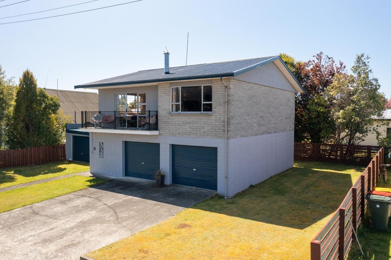 9 Moana Crescent, Te Anau, Te Anau - Carousel 1