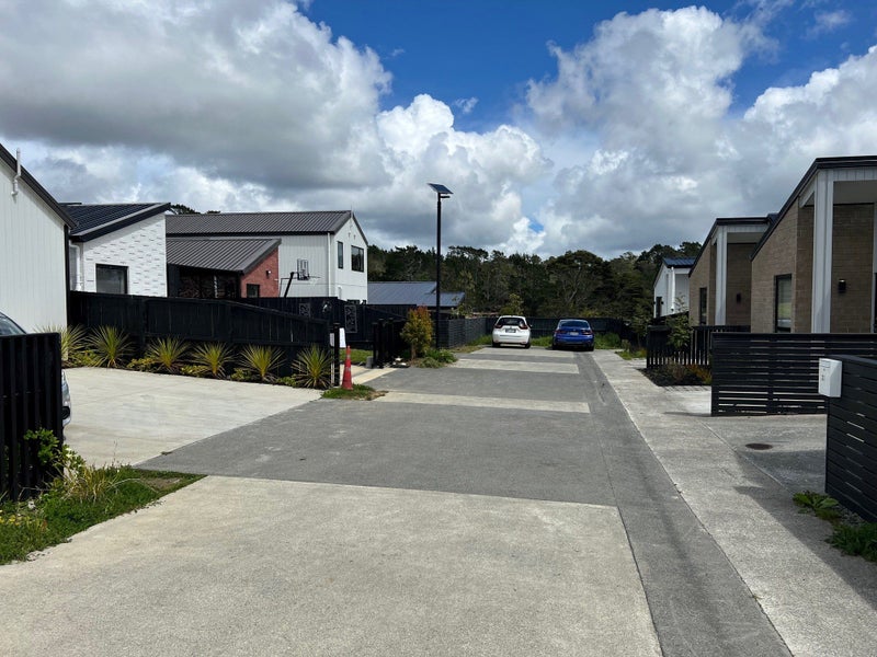 29B Biokovo Street, Massey, Auckland - Carousel 13