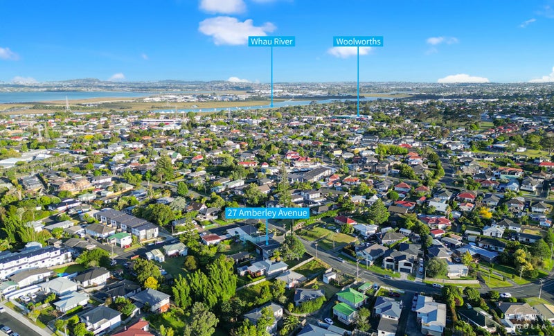 27 Amberley Avenue, Te Atatu South, Auckland - Carousel 29