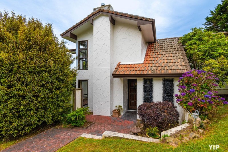 23 Chisbury Street, Churton Park, Wellington - Carousel 1