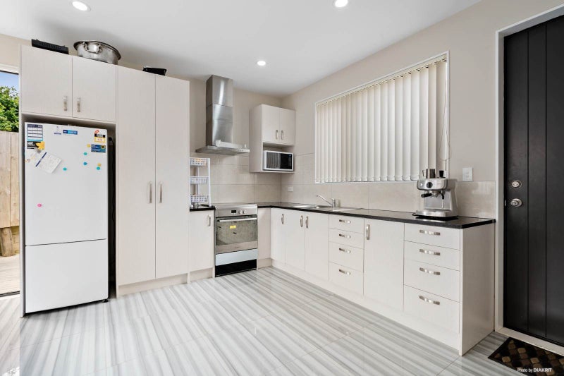 26 Peretao Rise, The Gardens, Auckland - Carousel 1