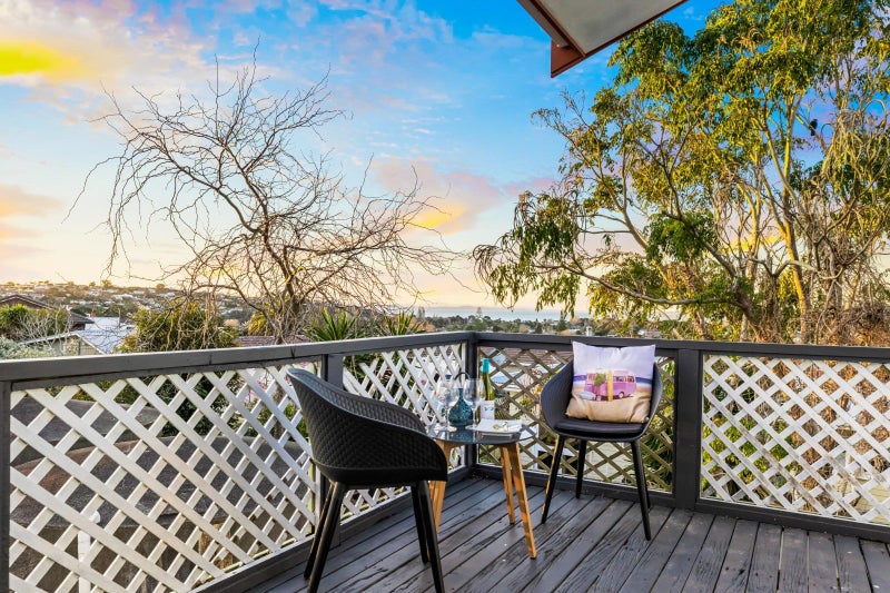 806B Whangaparaoa Road, Manly, Whangaparaoa - Carousel 1