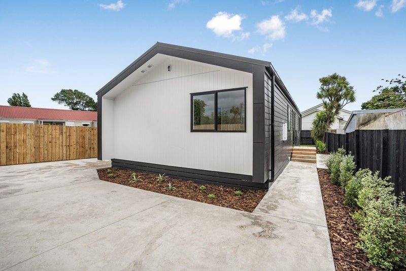 25A Douglas Street, Waiwhetu, Lower Hutt - Carousel 17