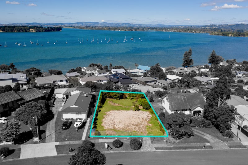 37 Coppelia Avenue, Omokoroa - Carousel 1