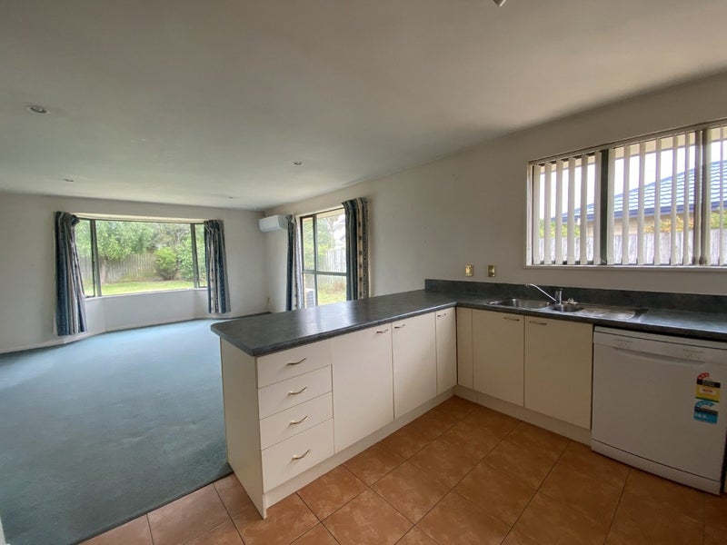 14 Iroquois Place, Wigram, Christchurch - Carousel 2