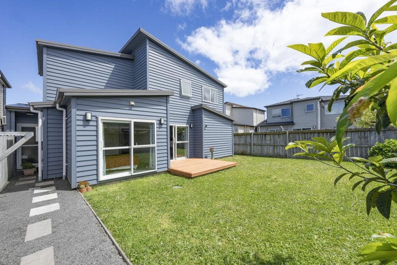 8 Karetai Crescent, Favona, Auckland - Carousel 2