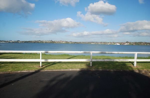 4B Riki Road, Point England, Auckland - Carousel 20