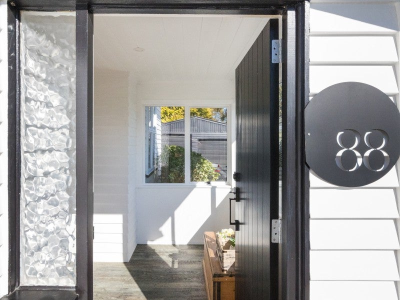 88 Shamrock Street, Takaro, Palmerston North - Carousel 2