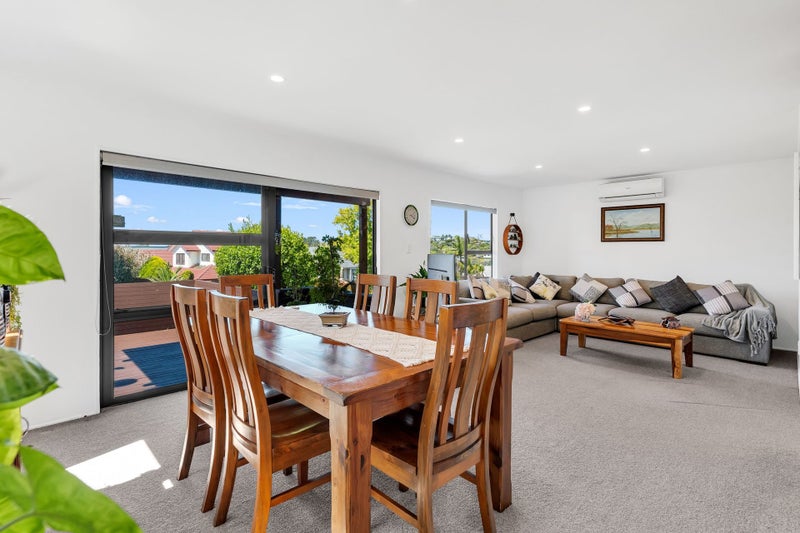 1/4 Ceramco Place, Torbay, Auckland - Carousel 2