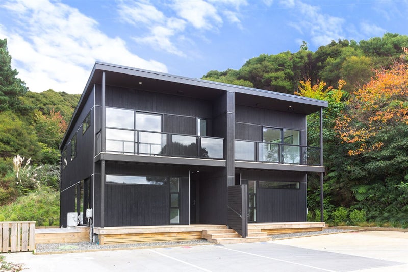 9 Hastings Grove, Wainuiomata, Lower Hutt - Carousel 1