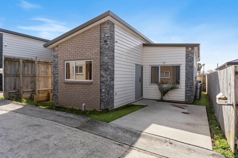 47B Senator Drive, Manurewa, Auckland - Carousel 1