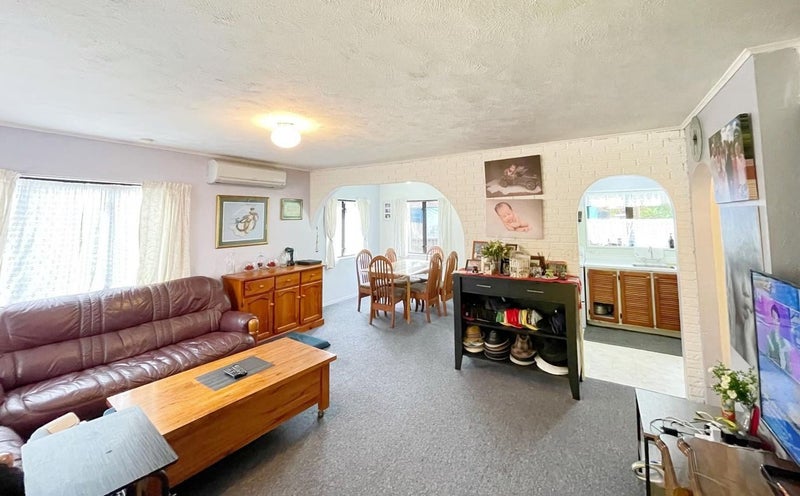 37 Borich Road, Sunnyvale, Auckland - Carousel 2