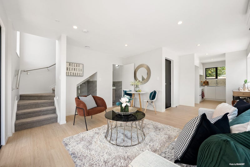 1/47 Hokianga Street, Mangere East, Auckland - Carousel 1