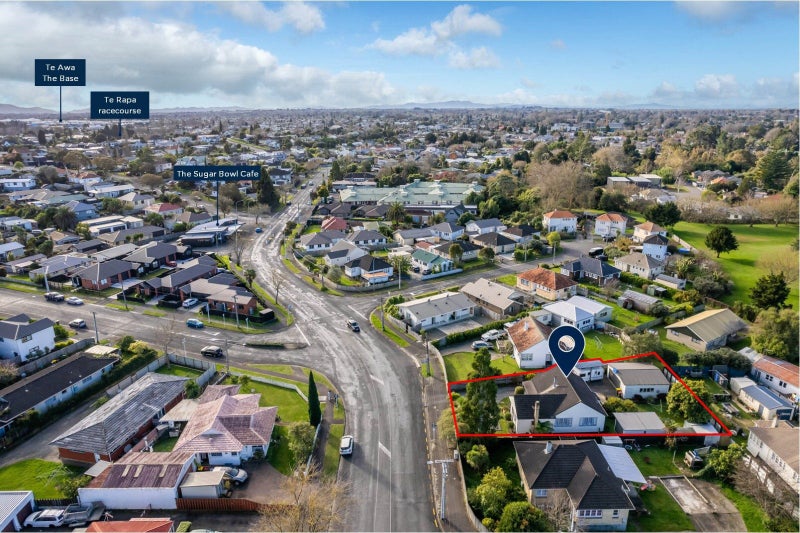 167 Maeroa Road, Maeroa, Hamilton - Carousel 23