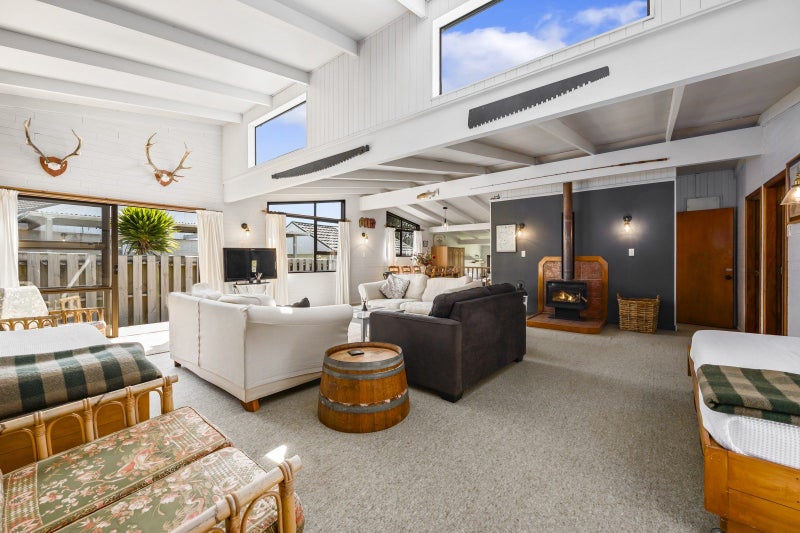 39 Nisbet Terrace, Taupo - Carousel 1