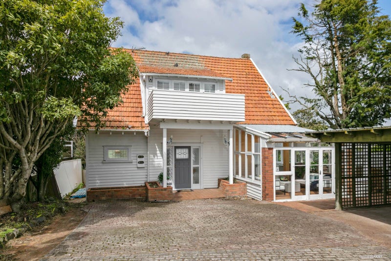 190 Hillsborough Road, Hillsborough, Auckland - Carousel 2