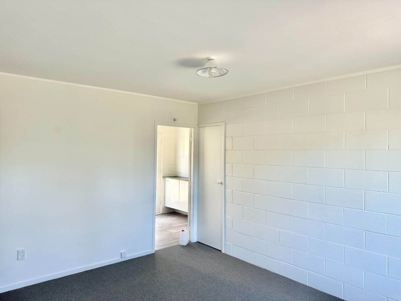 2/1109 New North Road, Mount Albert, Auckland - Carousel 6