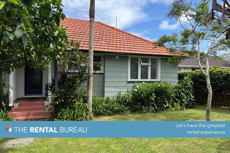 6 Howlett Street, Waterview, Auckland - Carousel 1