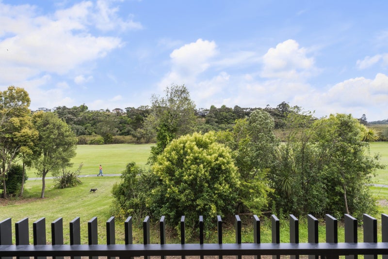 7/51 Taipari Road, Te Atatu Peninsula, Auckland - Carousel 2