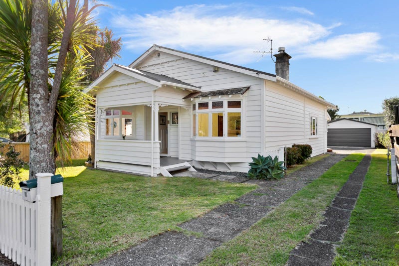 23 Coyle Street, Sandringham, Auckland - Carousel 1