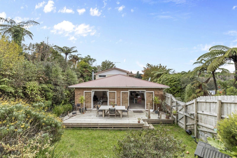 13 Fernleigh Street, Ferndale, New Plymouth - Carousel 1