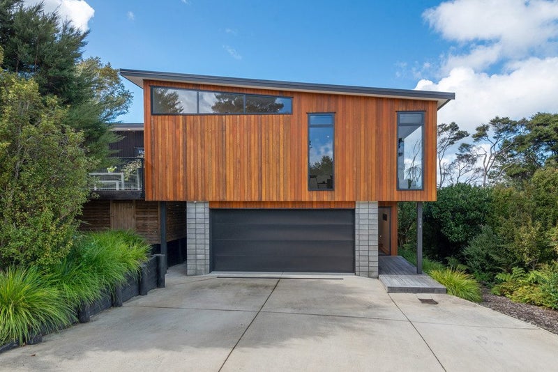 17A Chatham Avenue, Paremoremo, Auckland - Carousel 2