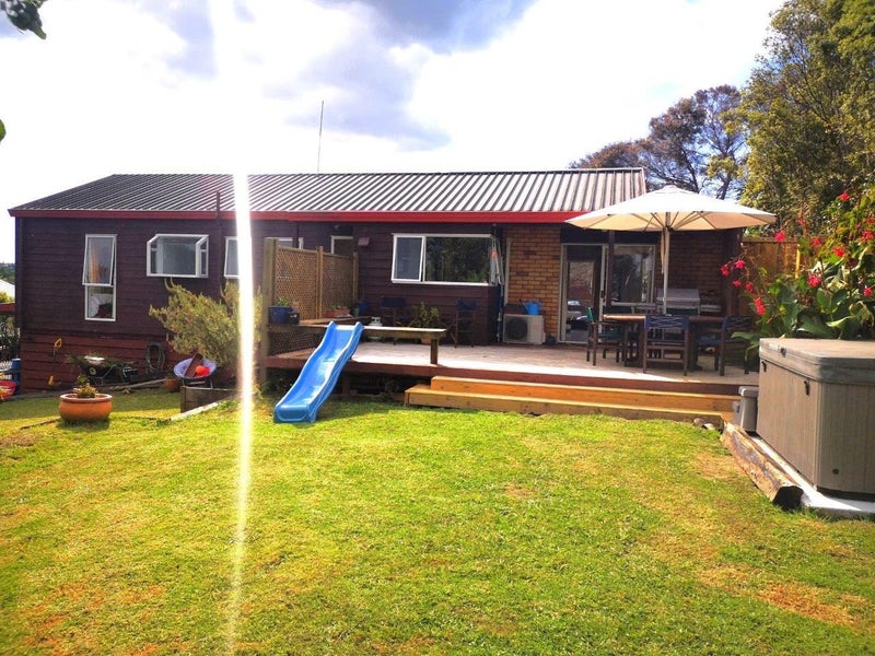 19 Jay Court, Botany Downs, Auckland - Carousel 1
