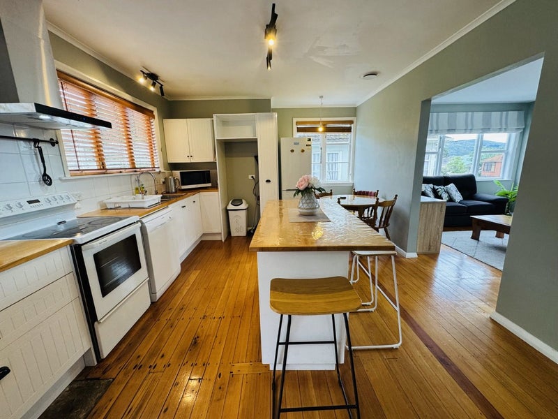 19 Newcombe Street, Naenae, Lower Hutt - Carousel 2