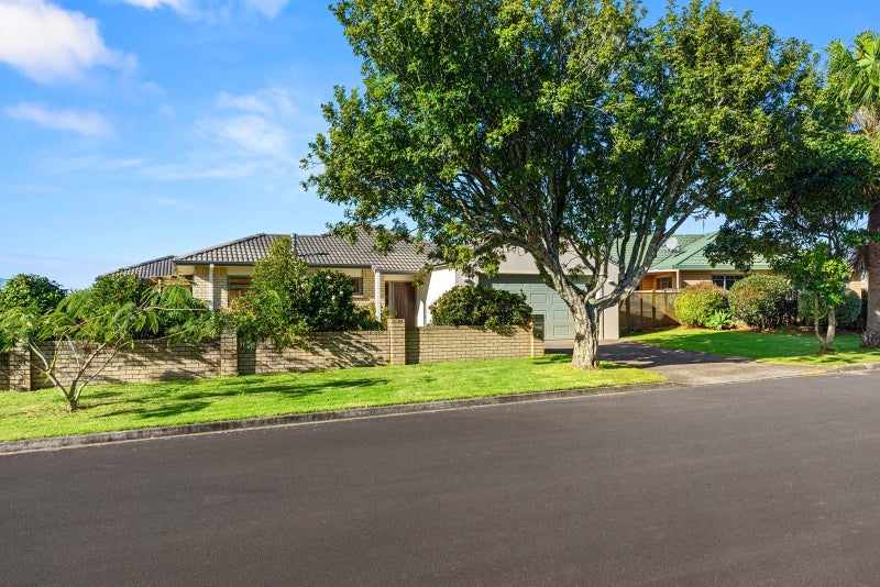 59 Grantston Drive, Pyes Pa, Tauranga - Carousel 2