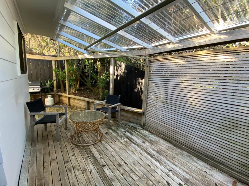 8 Springtime Crescent, Stanmore Bay, Whangaparaoa - Carousel 14