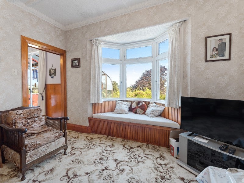 126 Mangorei Road, Merrilands, New Plymouth - Carousel 2