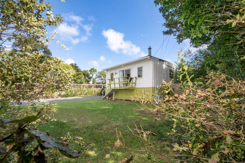 36 Tane Road, Laingholm, Auckland - Carousel 1