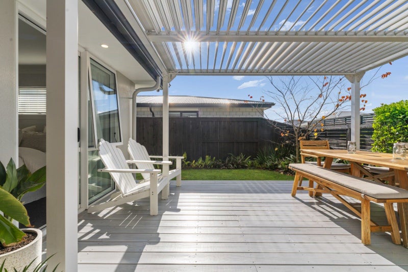 19 Silver Fern Lane, Papamoa - Carousel 1