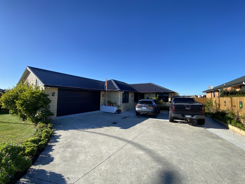77 Farnborough Drive, Grandview Heights, Hamilton - Carousel 1