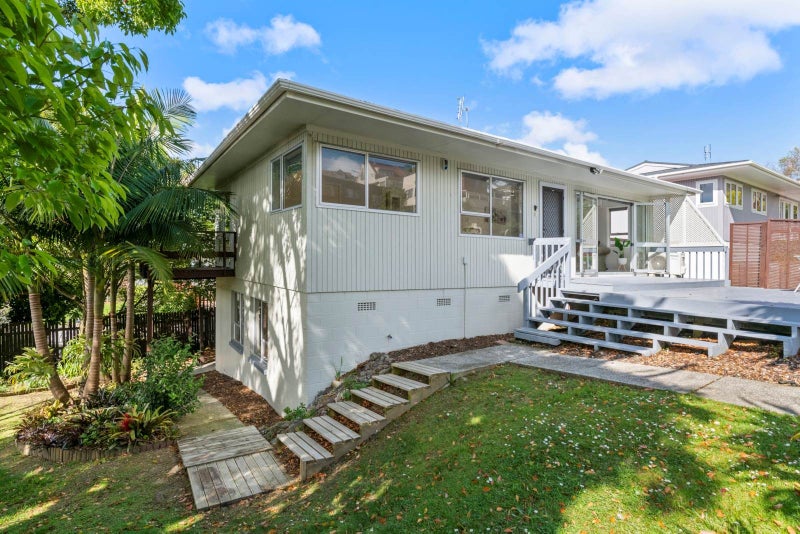 2A Lynngate Place, Hillcrest, North Shore City - Carousel 1