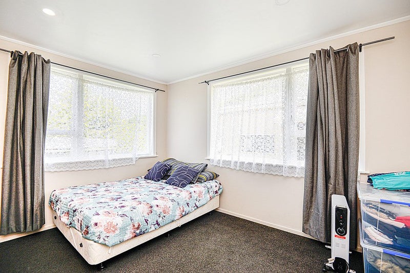 8 Takapuwahia Drive, Takapuwahia, Porirua - Carousel 16