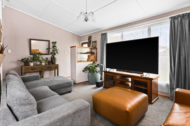 702 Anson Street, Mayfair, Hastings - Carousel 2